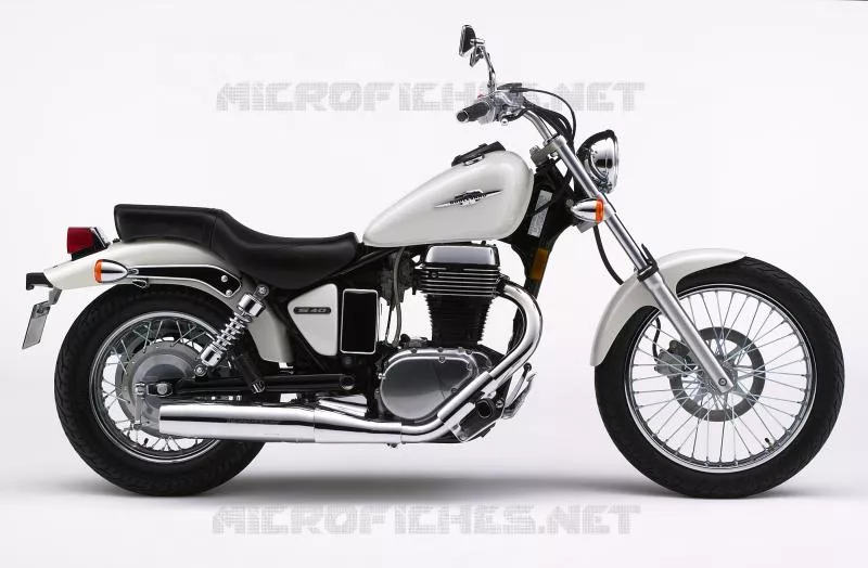 * PHOTOGRAPHIE DE COULEUR LS650K7 * Suzuki MOTO 650 BOULEVARD 2005  LS650K5(E3/E28)