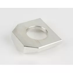 RH CHAIN ADJUSTER